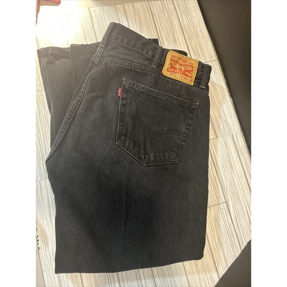 Levis 505 Jeans Mens 40x30 Black Regular Fit Straight Leg Red Tab Workwear Denim - Picture 1 of 5